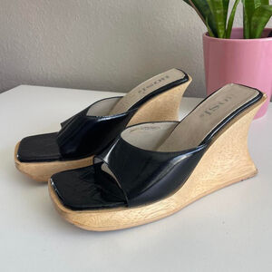 Vintage 90s wooden wedges heels 🖤